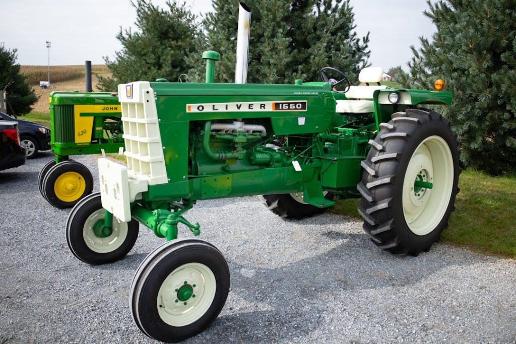 Photo collectible tractors