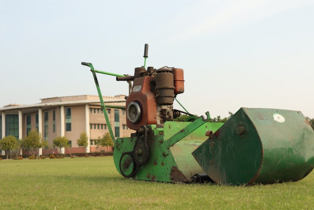 Photo manure spreader