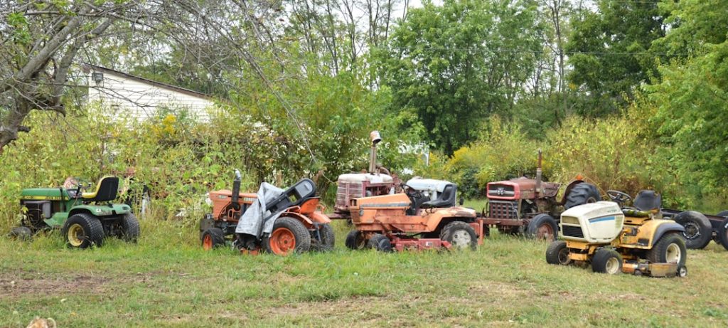 Photo tractor auction sites