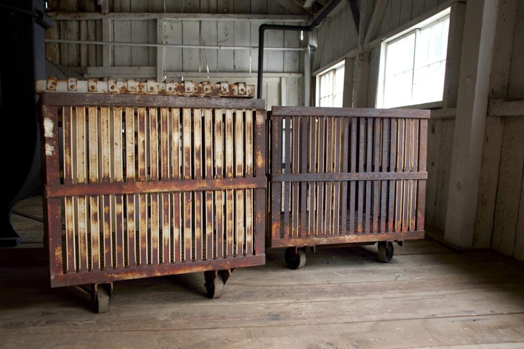 Photo farm implement auctions