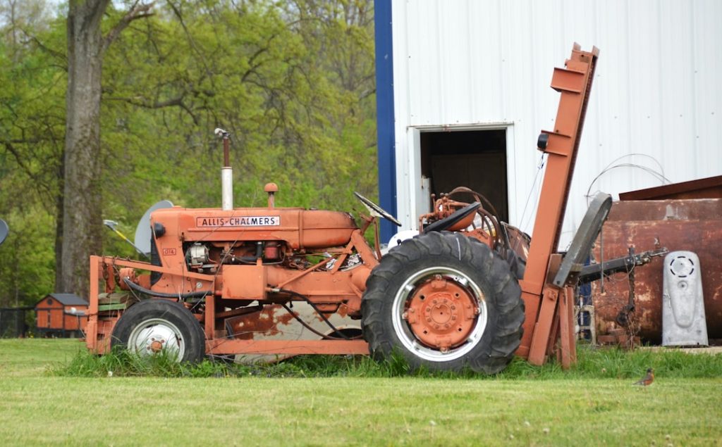 Photo farm equipment auctions