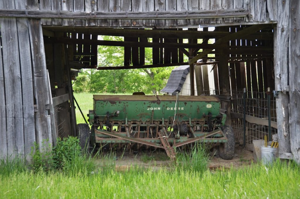 Photo antique farm machinery sale
