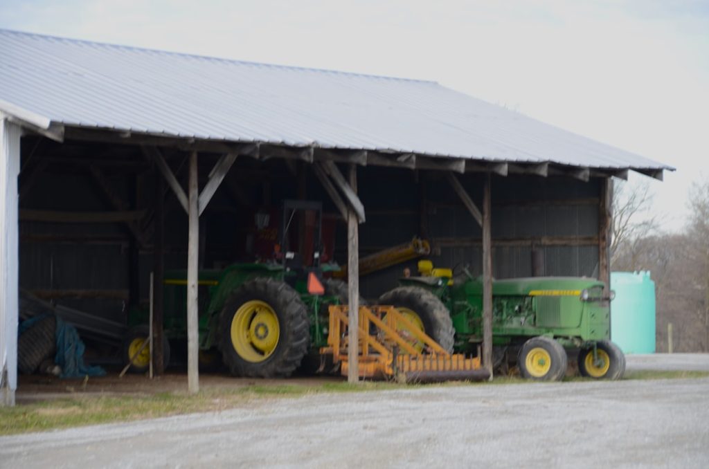 Photo farm machinery auctions